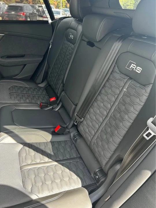 2026 Audi RS Q8 - Image 8 of 10