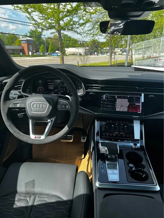 2026 Audi RS Q8 - Image 4 of 10