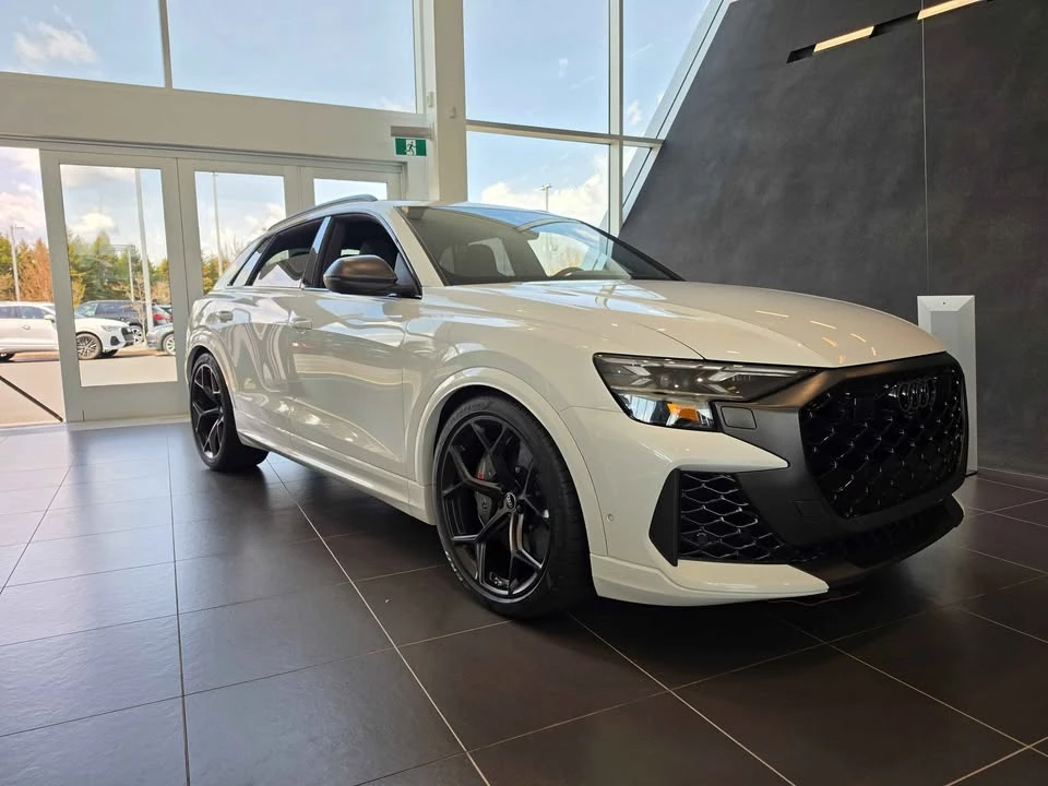 2026 Audi RS Q8 Performance - Image 2 of 10