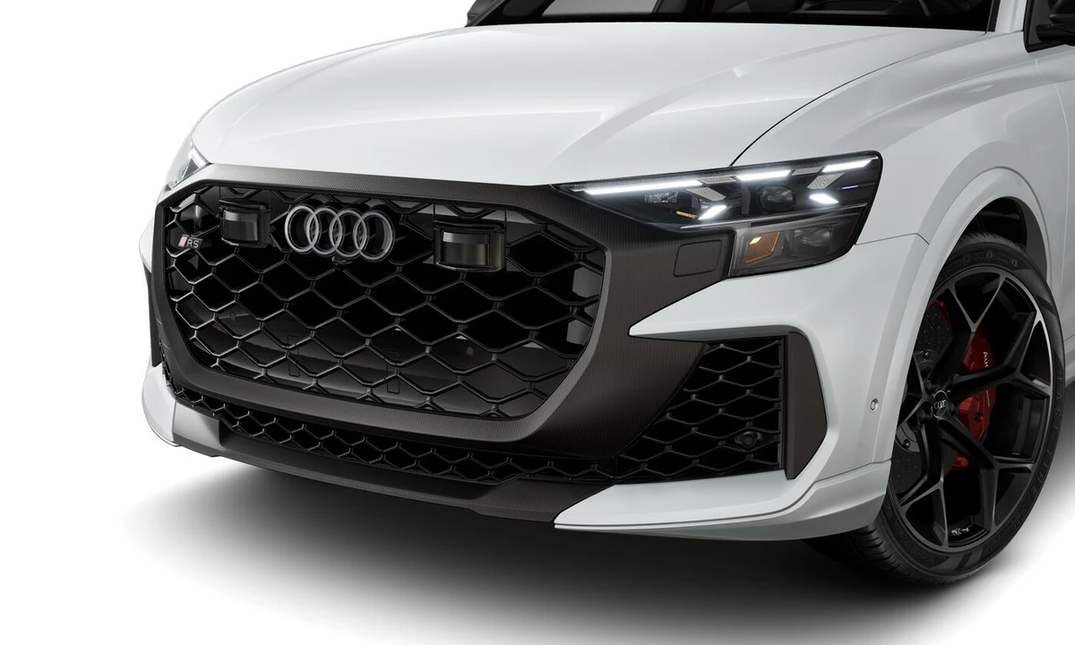 2026 Audi RS Q8 - Image 2 of 8