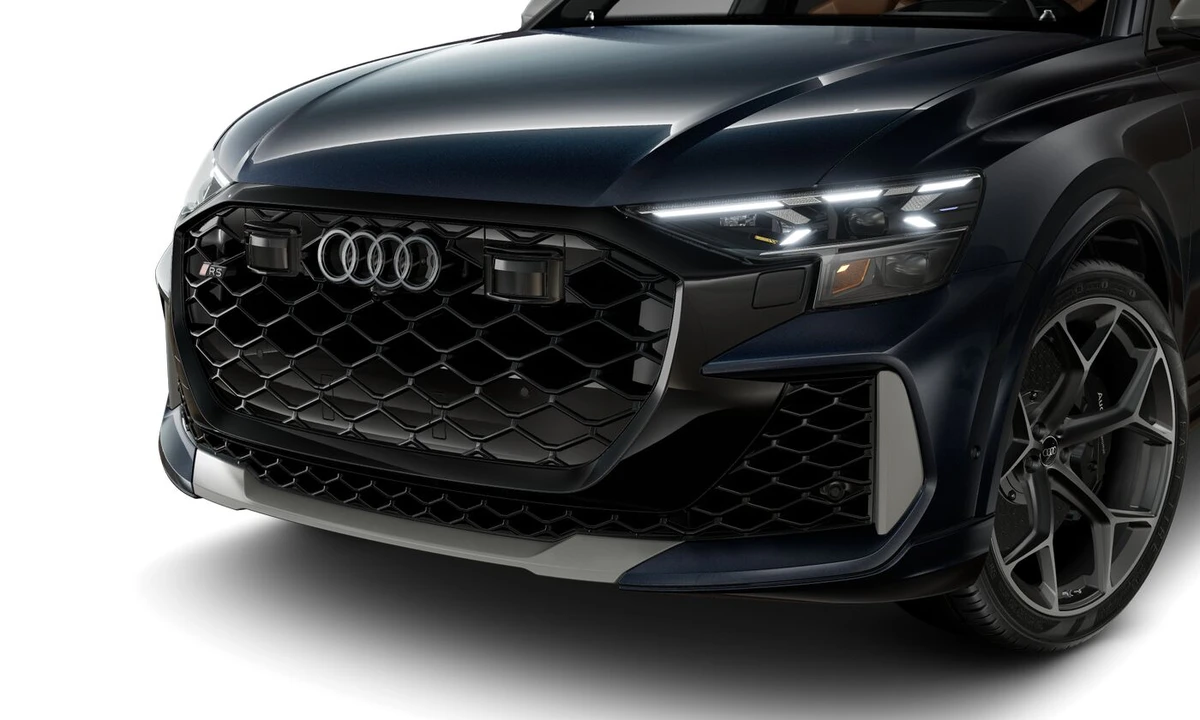 2026 Audi RS Q8 Performance - Image 2 of 8
