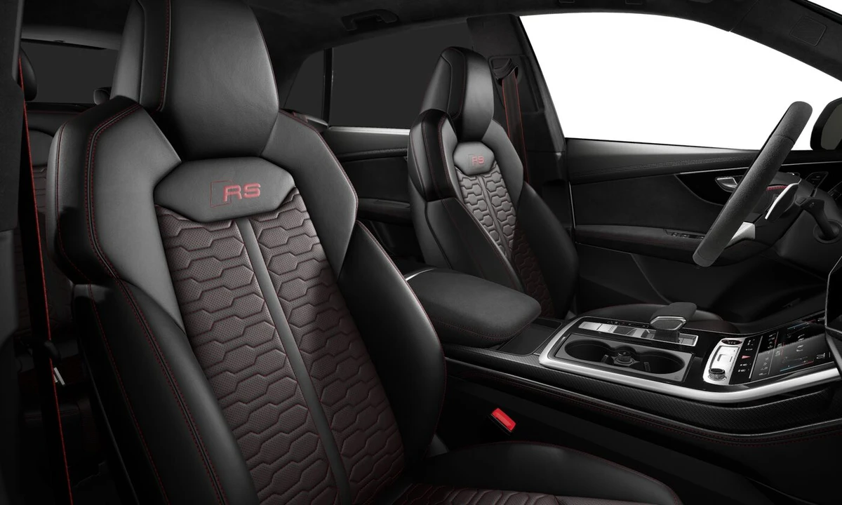 2026 Audi RS Q8 Performance - Image 7 of 8