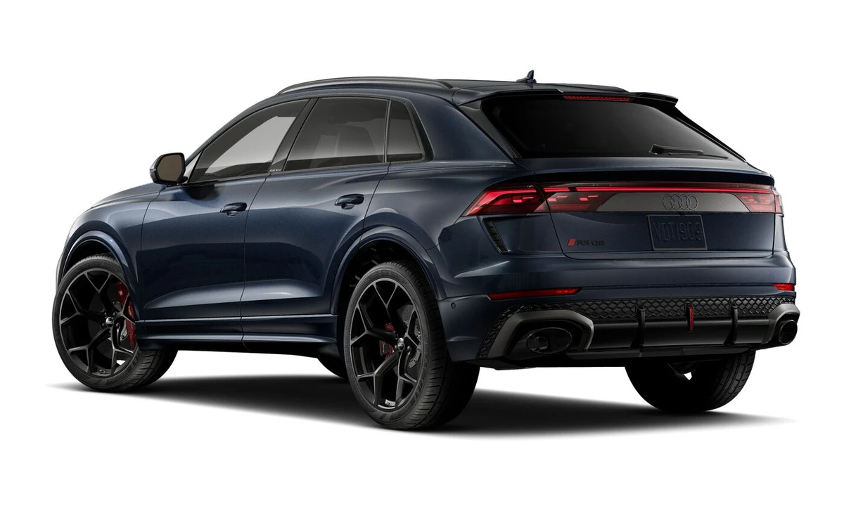 2026 Audi RS Q8 Performance - Image 14 of 17