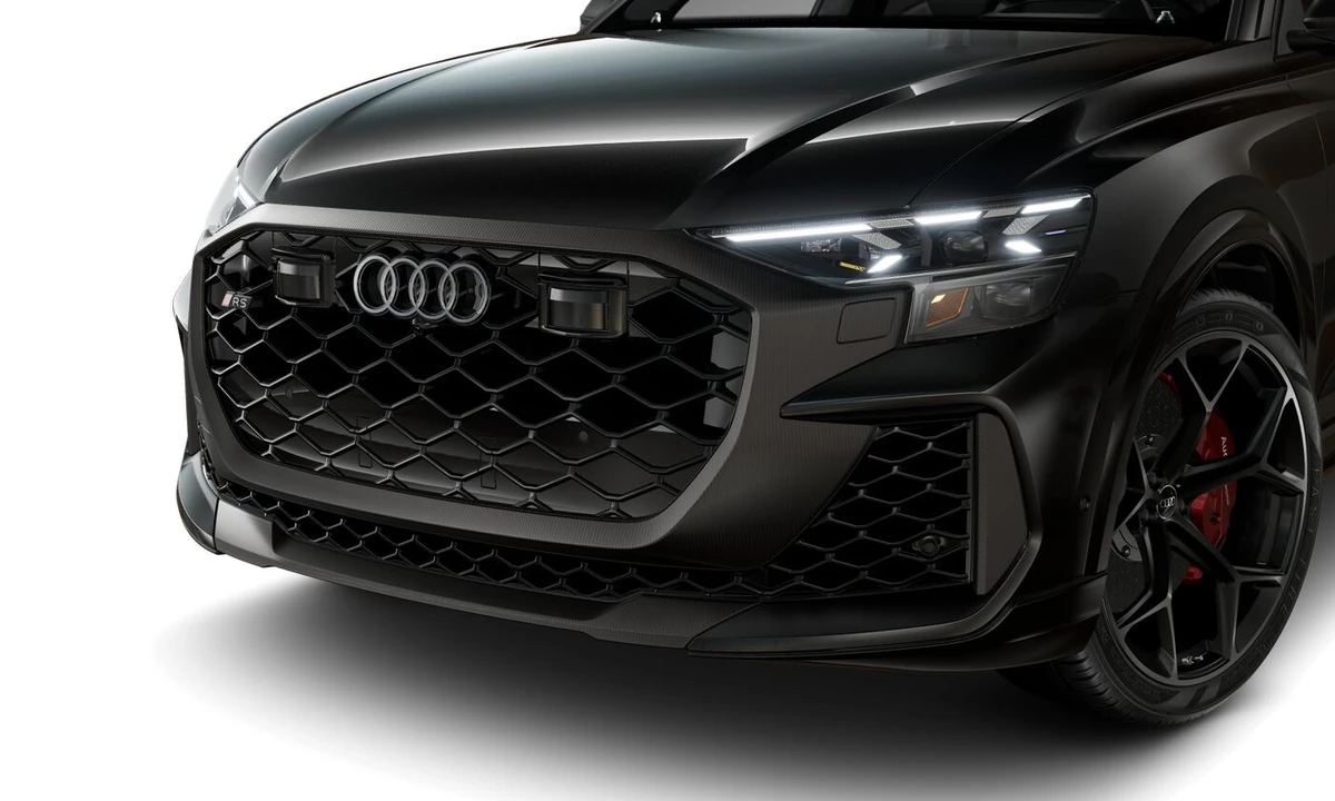 2026 Audi RS Q8 Performance - Image 2 of 8