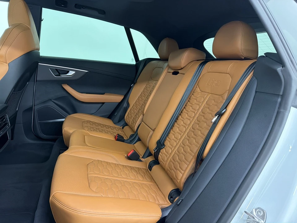 2026 Audi RS Q8 Performance - Image 21 of 30
