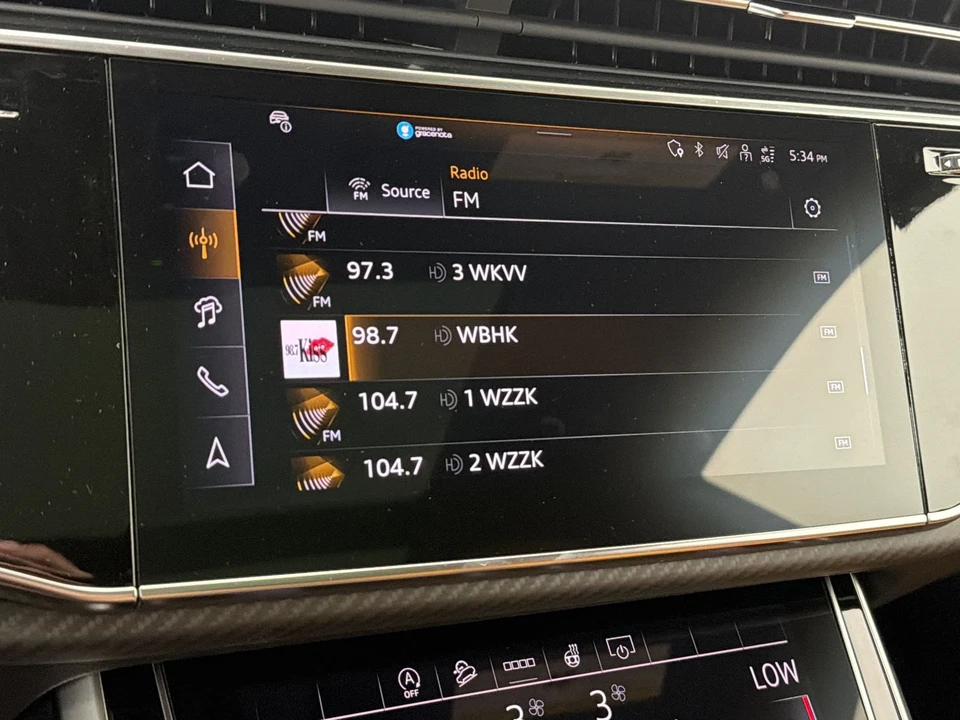 2026 Audi RS Q8 Performance - Image 19 of 30