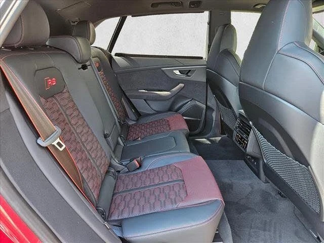 2026 Audi RS Q8 Performance - Image 16 of 18