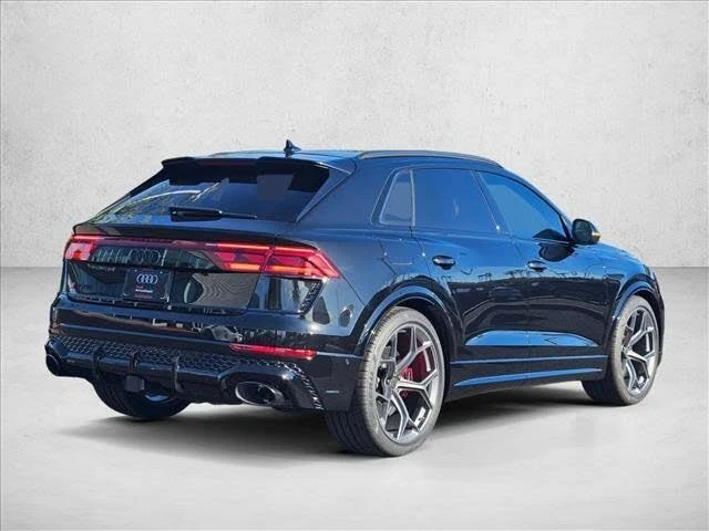 2026 Audi RS Q8 Performance - Image 2 of 18