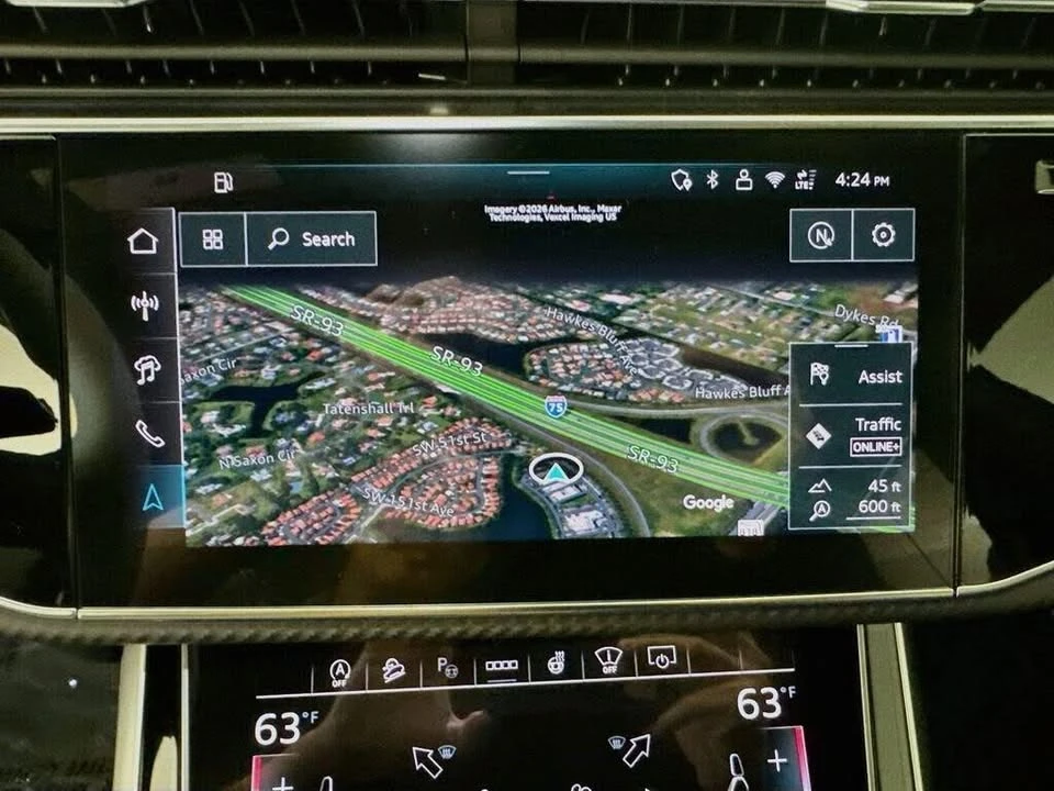 2026 Audi RS Q8 Performance - Image 13 of 20