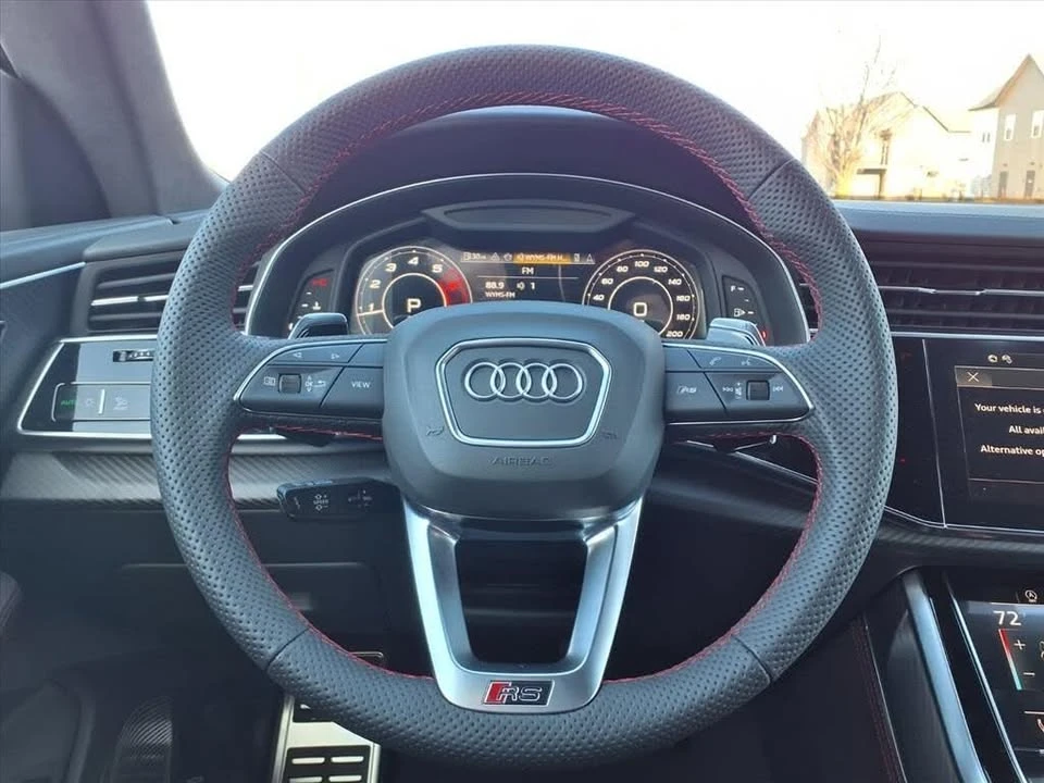 2026 Audi RS Q8 Performance - Image 12 of 20