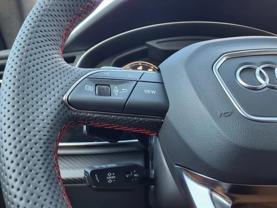 2026 Audi RS Q8 Performance - Image 13 of 20