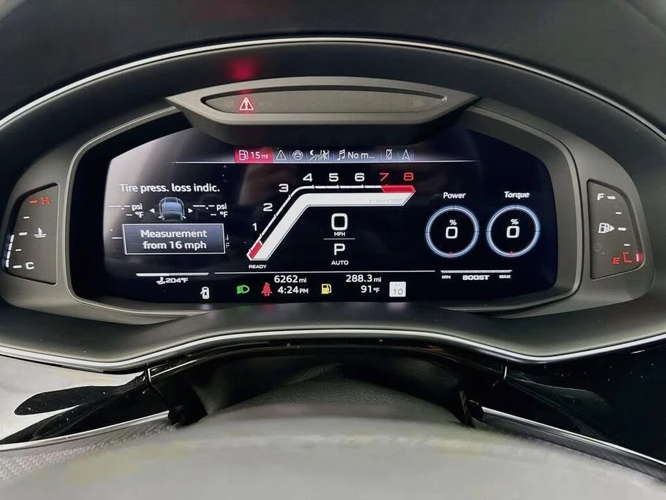 2026 Audi RS Q8 Performance - Image 12 of 20