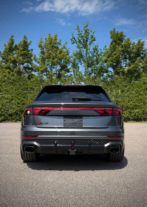 2026 Audi RS Q8 Performance - Image 6 of 9