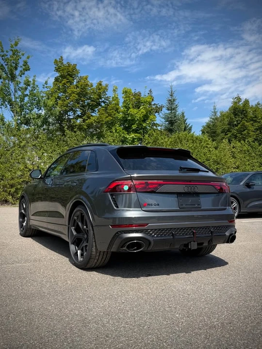 2026 Audi RS Q8 Performance - Image 5 of 9