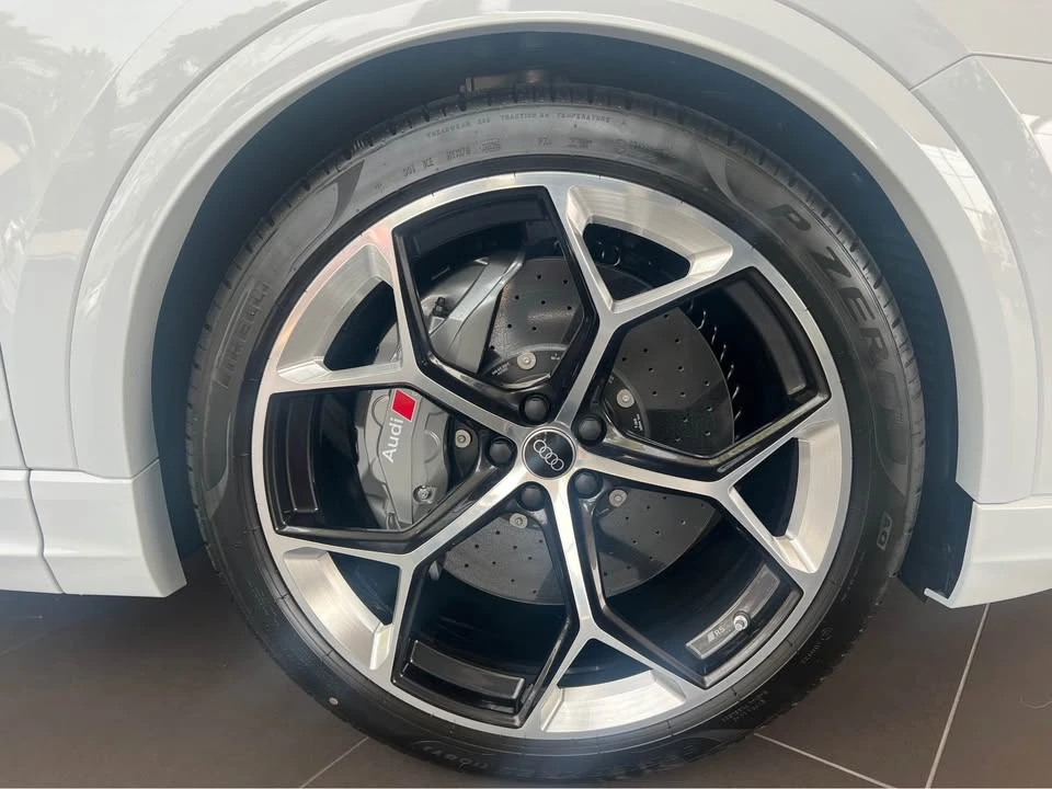 2026 Audi RS Q8 Performance - Image 3 of 12