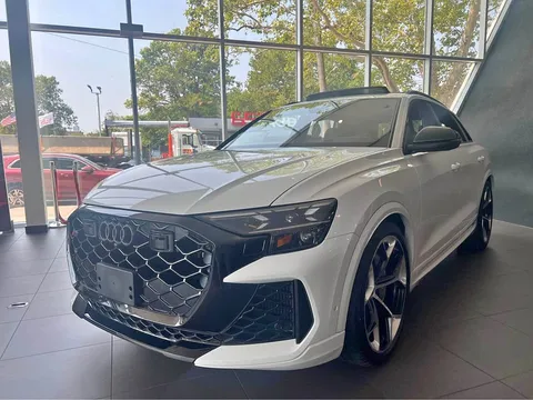 2026 Audi RS Q8 Performance