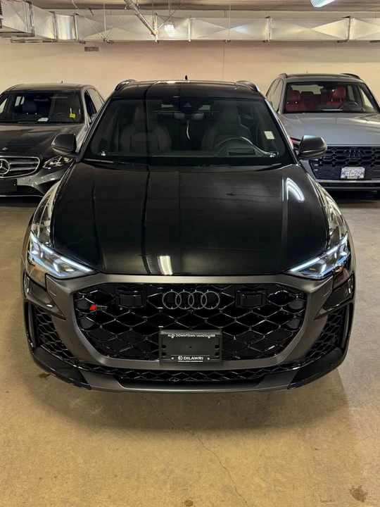 2026 Audi RS Q8 Performance - Image 2 of 7