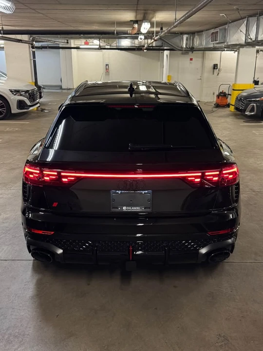 2026 Audi RS Q8 Performance - Image 4 of 7