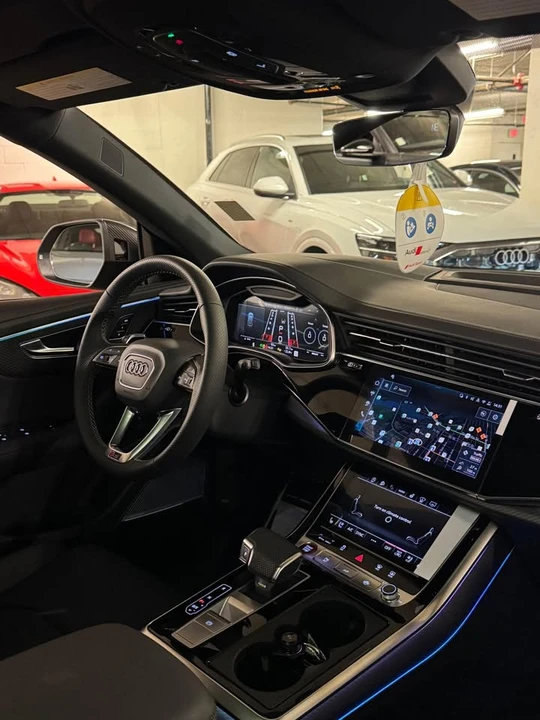 2026 Audi RS Q8 Performance - Image 5 of 7