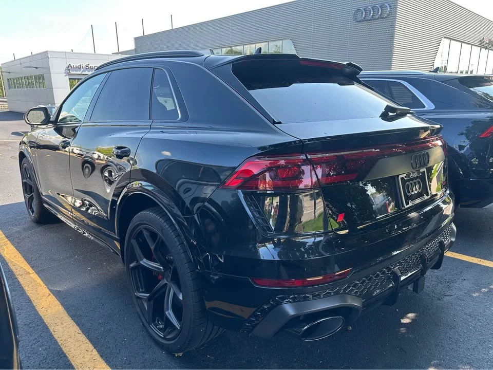 2026 Audi RS Q8 Performance - Image 5 of 14
