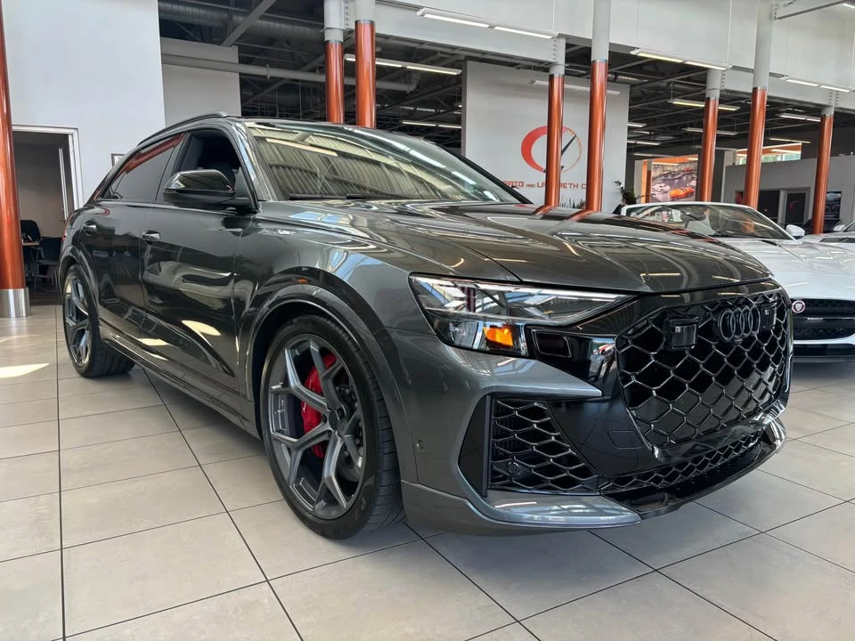 2026 Audi RS Q8 Performance - Image 3 of 4