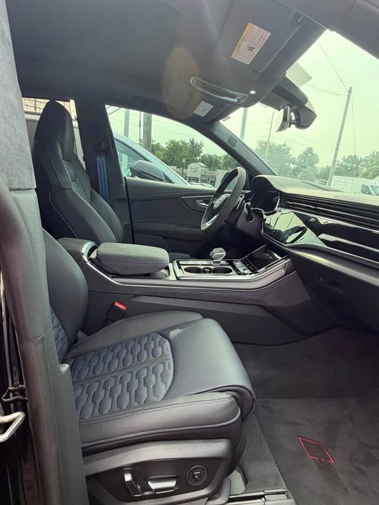 2026 Audi RS Q8 Performance - Image 3 of 4
