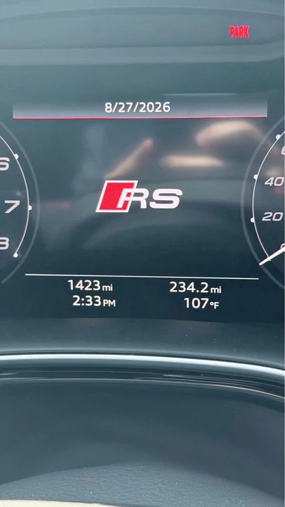 2026 Audi RS Q8 Performance - Image 8 of 10