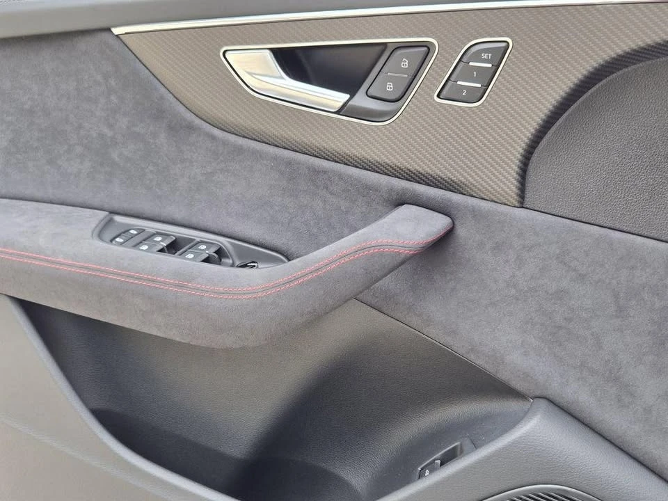 2026 Audi RS Q8 Performance - Image 15 of 20