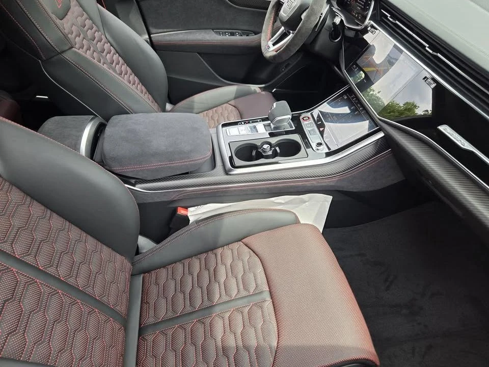 2026 Audi RS Q8 Performance - Image 14 of 20