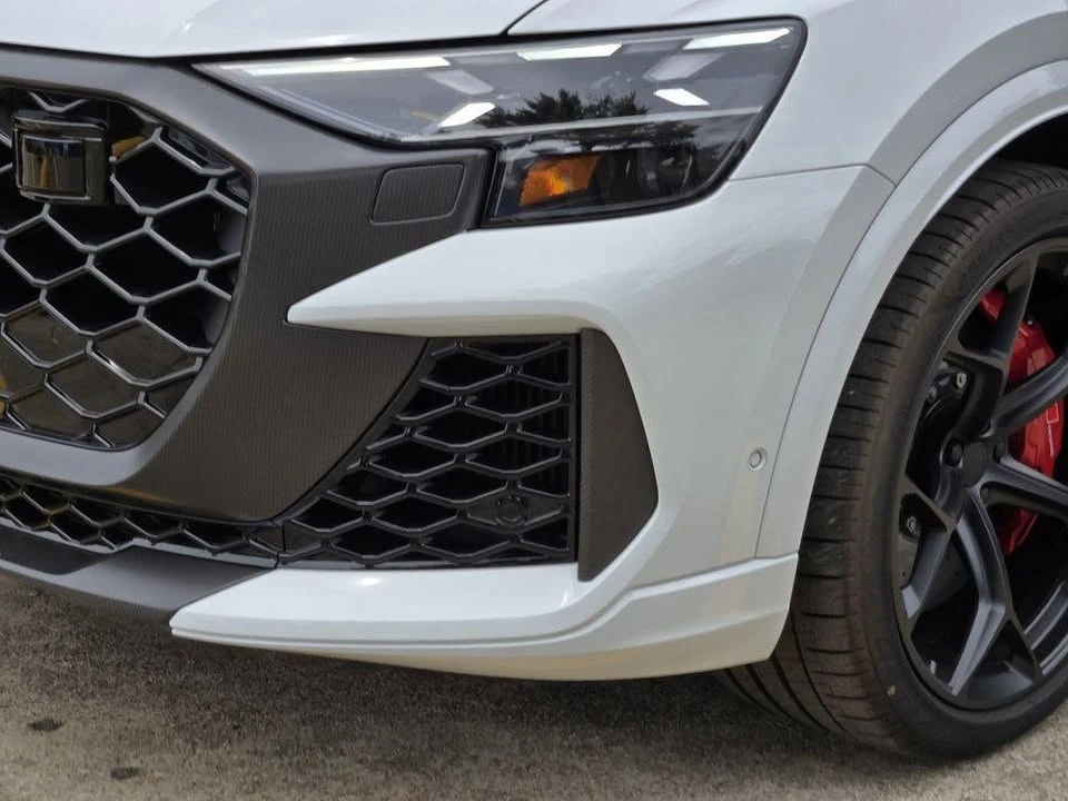 2026 Audi RS Q8 Performance - Image 3 of 20