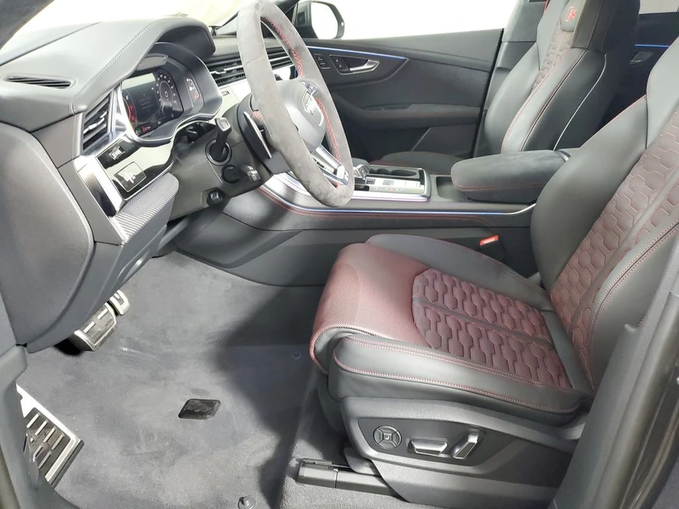 2026 Audi RS Q8 Performance - Image 22 of 31