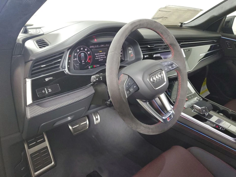 2026 Audi RS Q8 Performance - Image 24 of 31