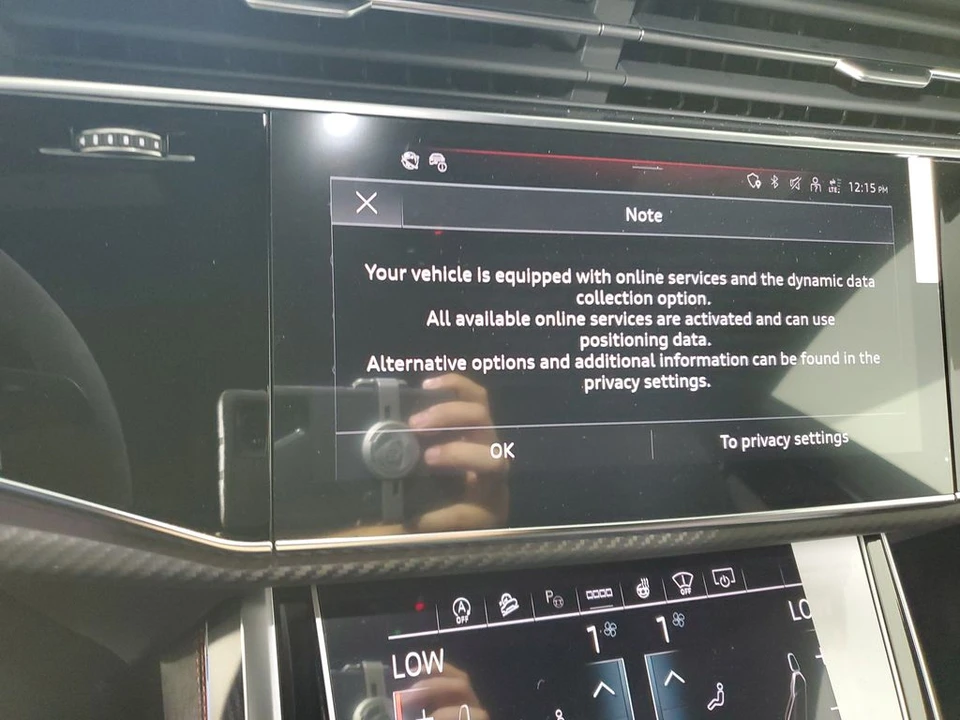 2026 Audi RS Q8 Performance - Image 29 of 31