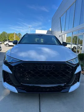 2026 Audi RS Q8 Performance V8