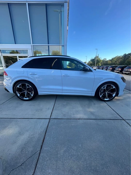 2026 Audi RS Q8 Performance - Image 2 of 8