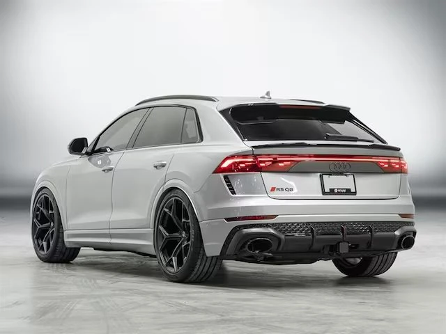 2026 Audi RS Q8 Performance - Image 6 of 20
