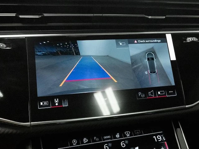 2026 Audi RS Q8 Performance - Image 12 of 20