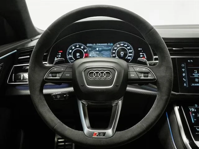 2026 Audi RS Q8 Performance - Image 11 of 20