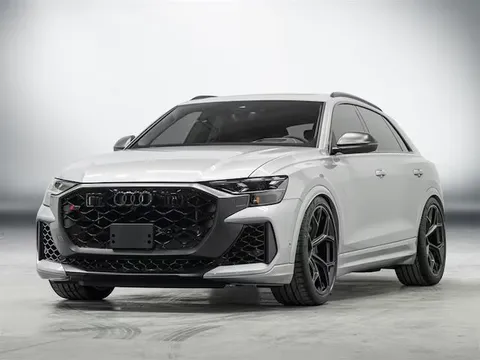 2026 Audi RS Q8 Performance - Image 2 of 20