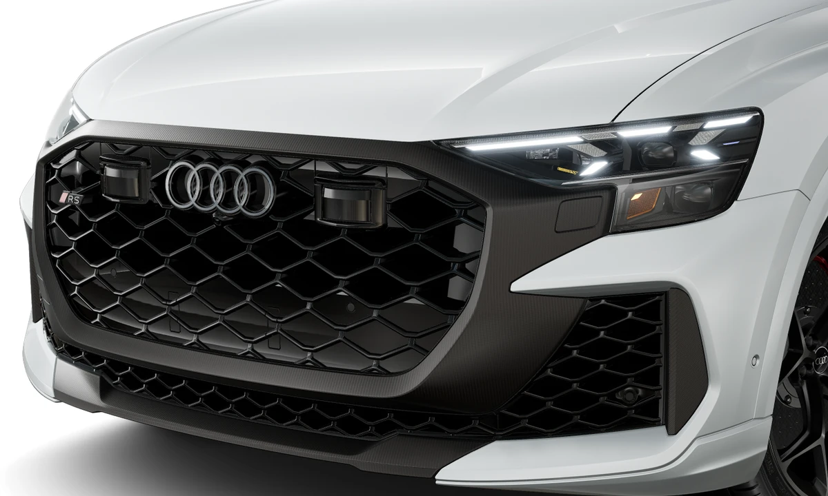 2026 Audi RS Q8 Performance - Image 10 of 25
