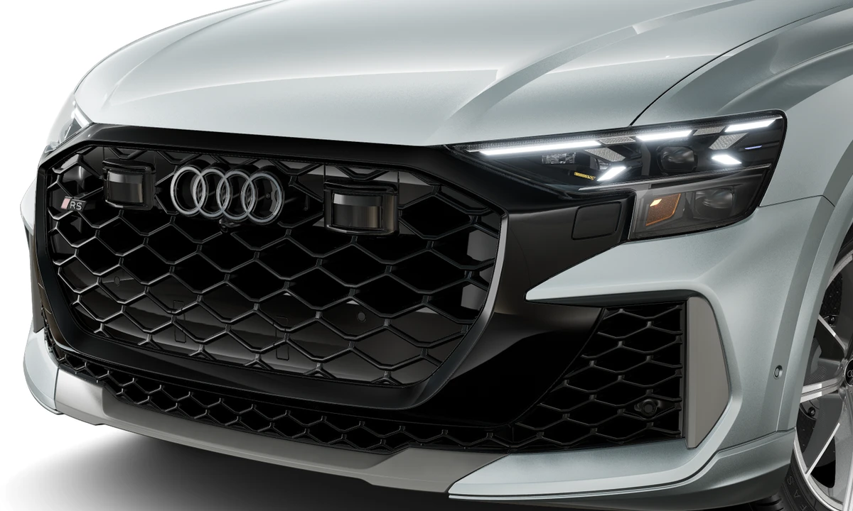 2026 Audi RS Q8 Performance - Image 10 of 25