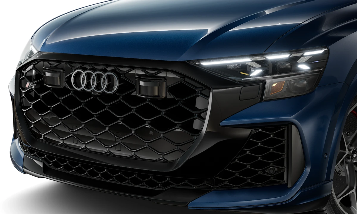 2026 Audi RS Q8 Performance - Image 10 of 25