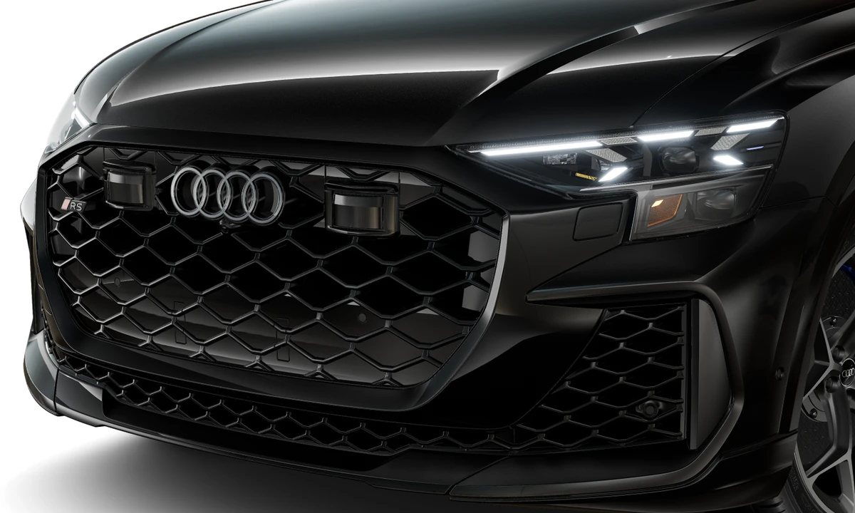 2027 Audi RS Q8 Performance - Image 10 of 25