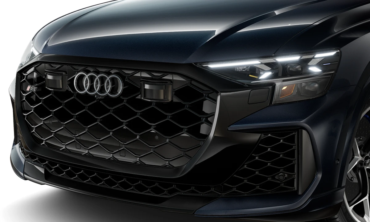 2026 Audi RS Q8 Performance - Image 10 of 25
