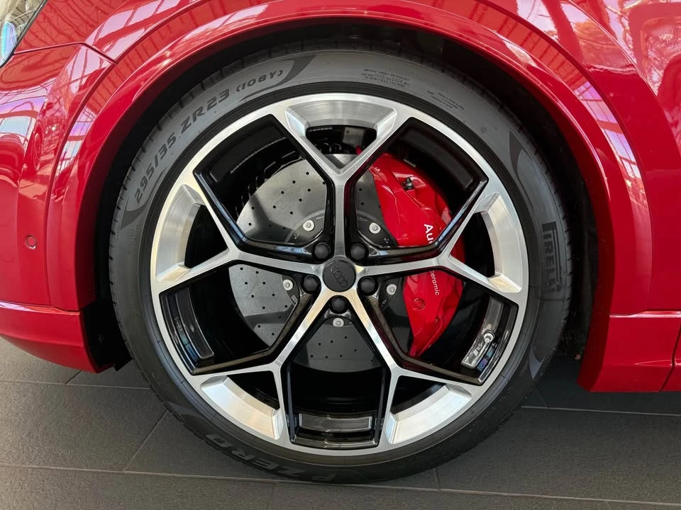 2026 Audi RS Q8 Performance - Image 4 of 15
