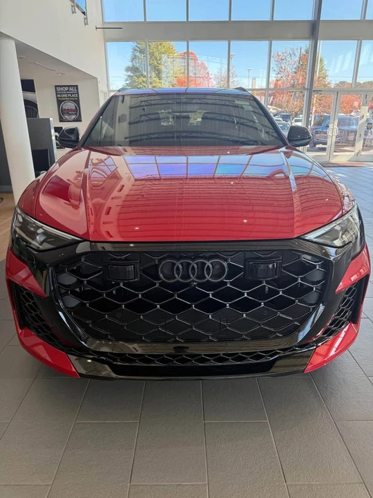 2026 Audi RS Q8 Performance - Image 2 of 15