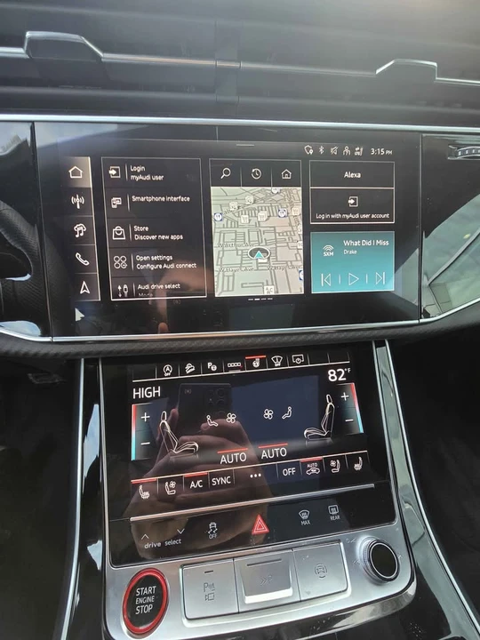 2026 Audi RS Q8 Performance - Image 14 of 20