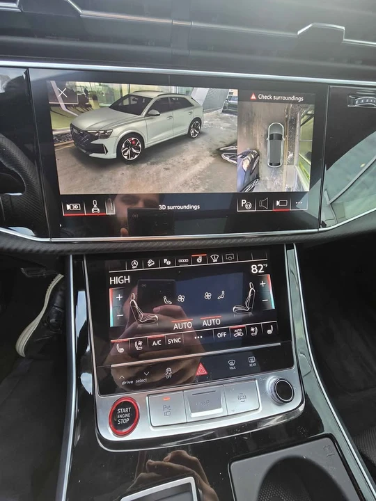 2026 Audi RS Q8 Performance - Image 15 of 20