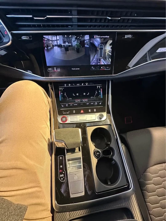 2026 Audi RS Q8 Performance - Image 6 of 12