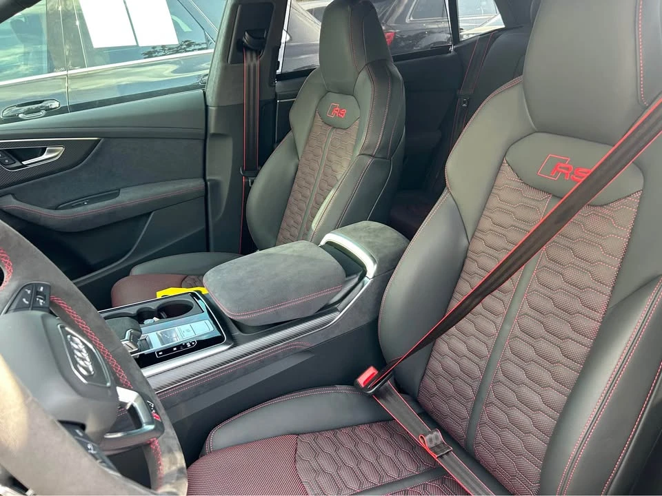 2026 Audi RS Q8 Performance - Image 7 of 8